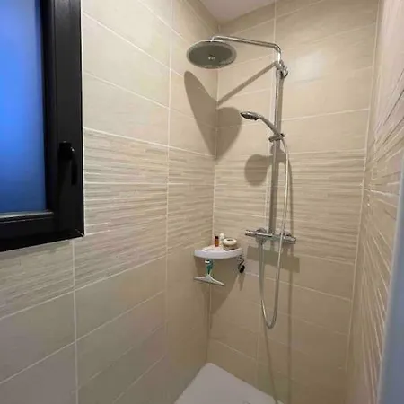 Agreable Studio Dans Avec Piscine Chauffee *